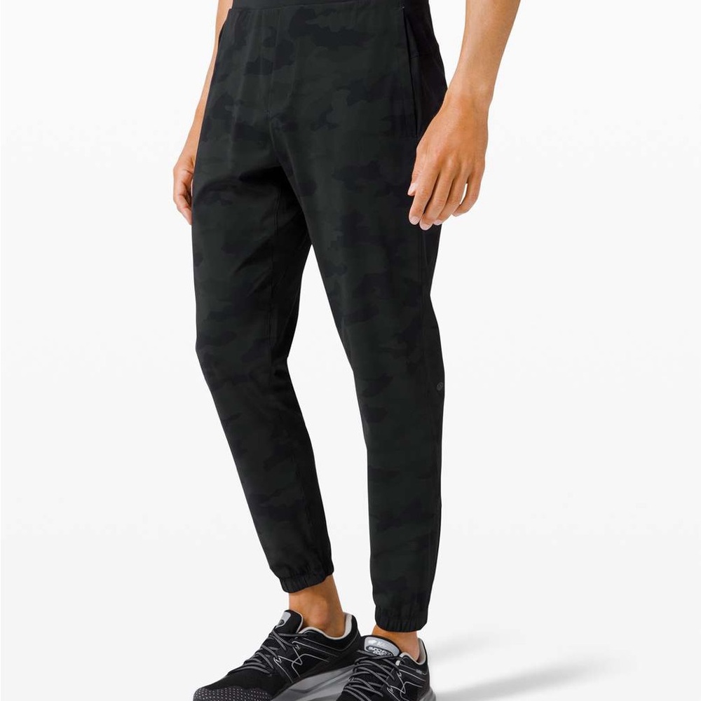 Men's Lululemon Surge jogger Camo